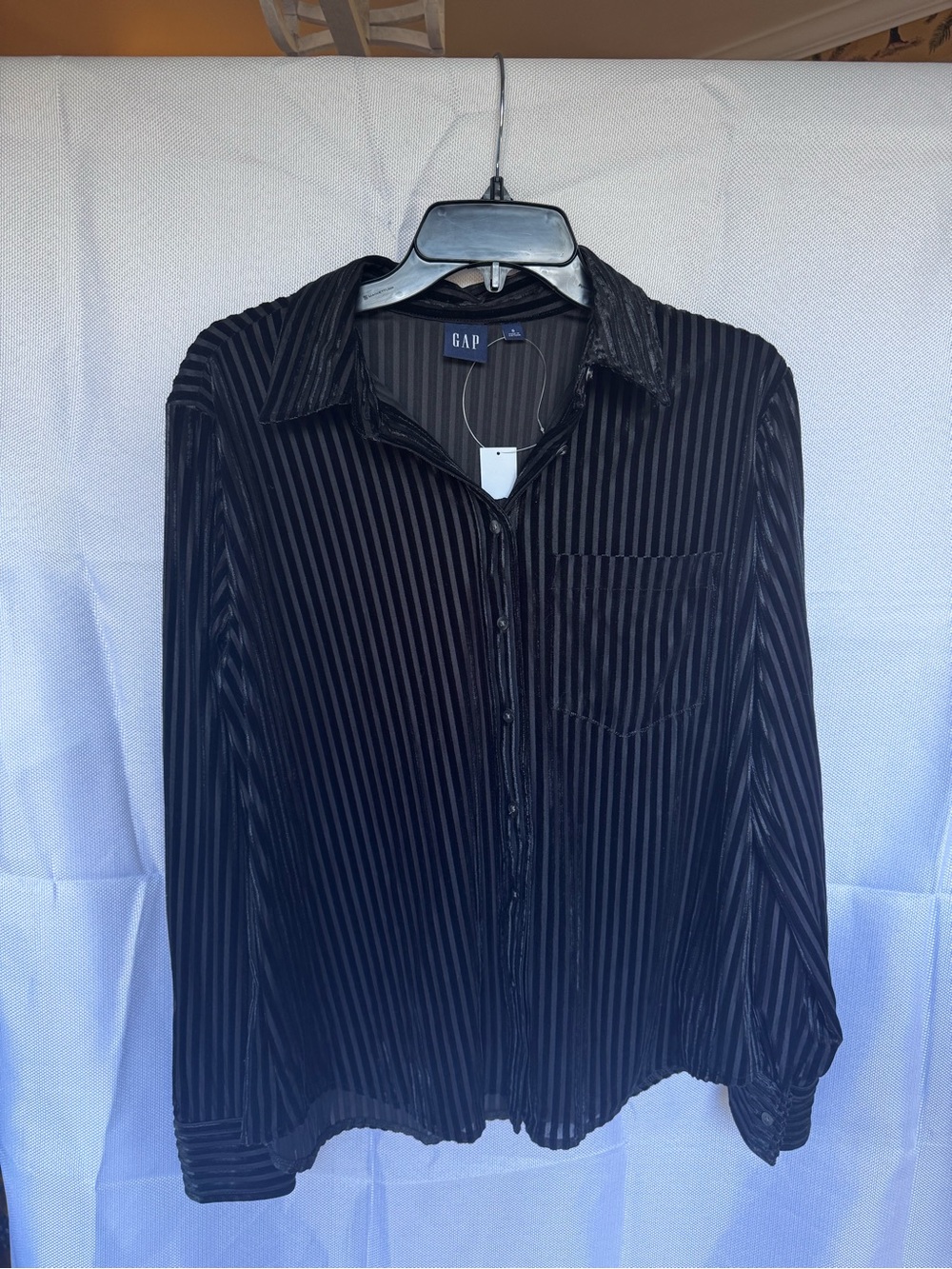 GAP Black velveteen Striped Women's Button-Up Blouse